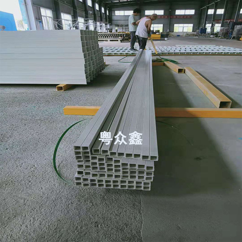 Tubes pultrées personnalisées pour la structure pour la construction de bâtiments ou projets routiers et étagère de marchandises
