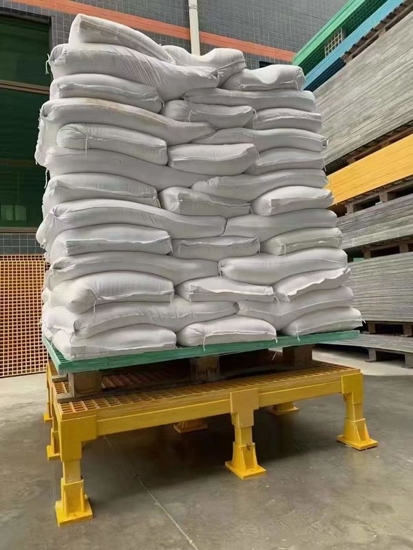 Tubes pultrées personnalisées pour la structure pour la construction de bâtiments ou projets routiers et étagère de marchandises