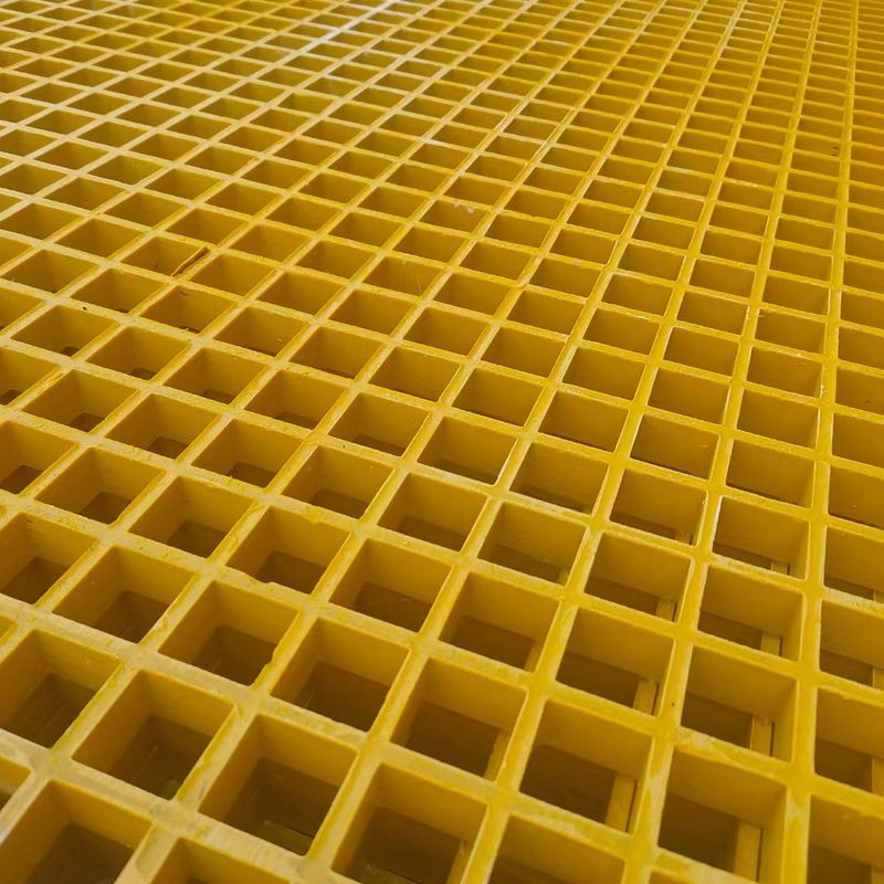 Chemin d'accès à l'usine de galvanoplastie Utilisez 38*38*30 mm de grille en FRP Taille et couleur personnalisées